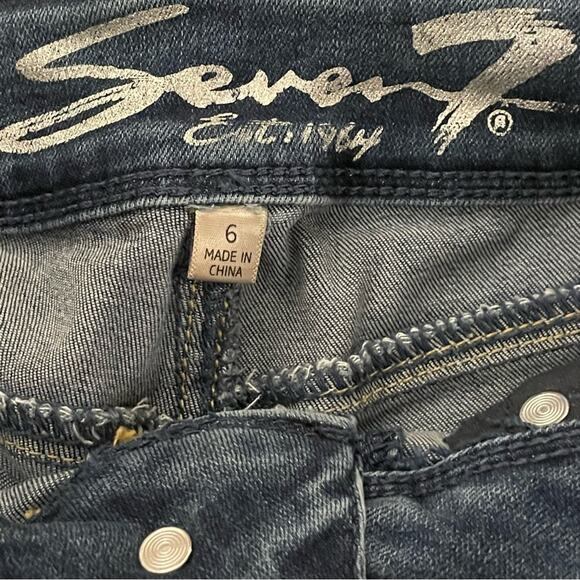 Seven7 Booty Shaper medium wash mid rise Denim leggings casual pants size 6 b7 - Picture 2 of 6